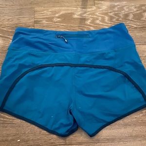 lululemon size 6 blue speed shorts 4”